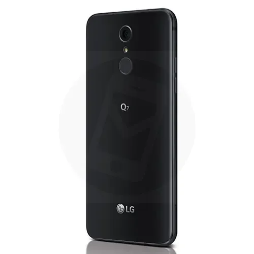 LG Q8